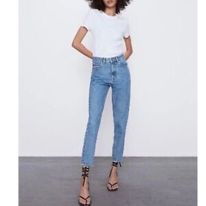 NWT Zara Classic Mom Fit Jeans High Rise Ankle In Light Blue Denim Size 0